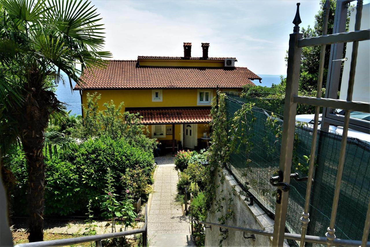 Apartments And Rooms Vila Irma Opatija Exterior foto