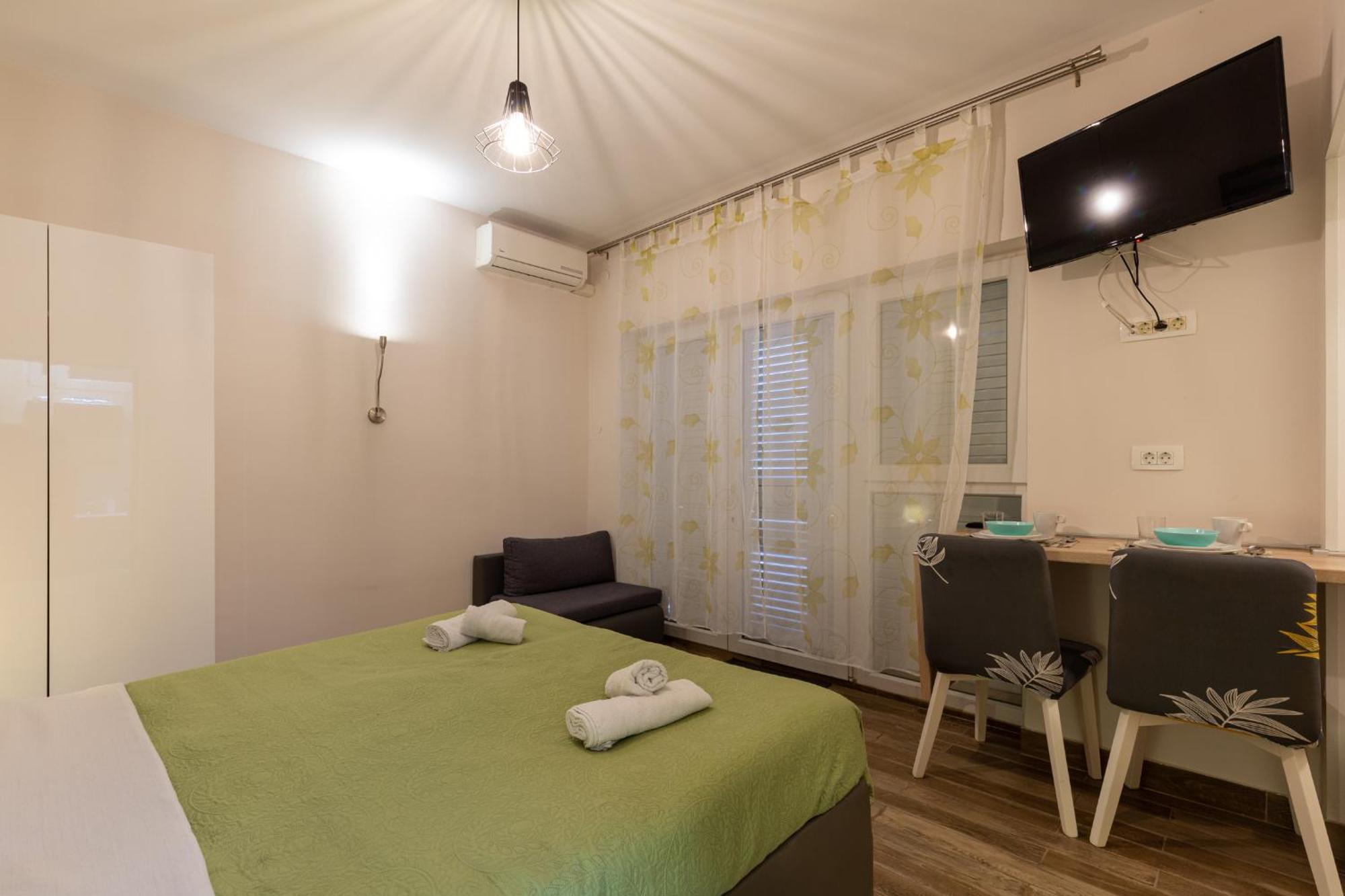 Apartments And Rooms Vila Irma Opatija Habitación foto