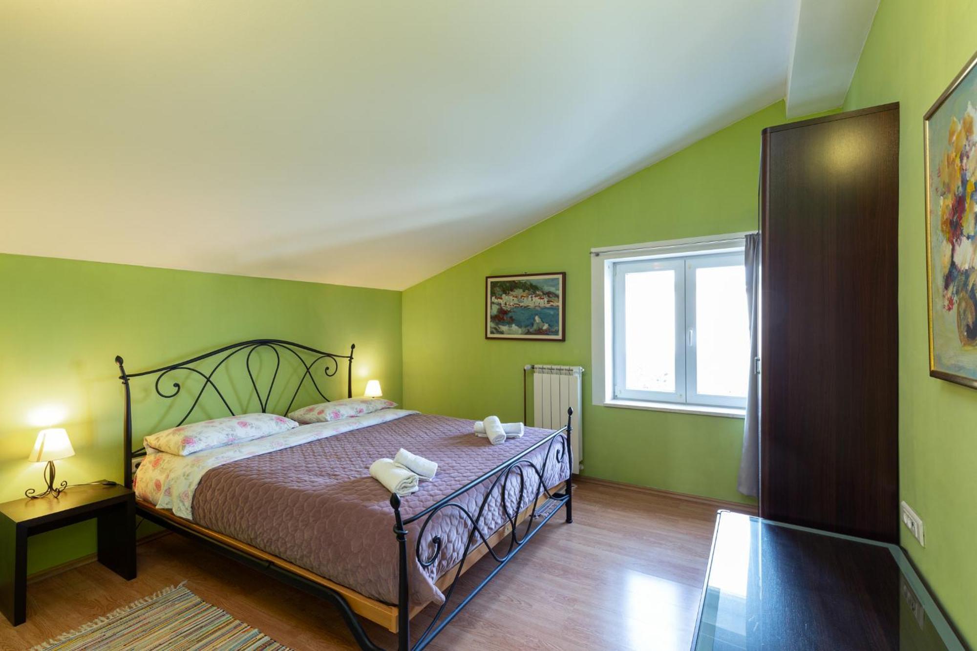 Apartments And Rooms Vila Irma Opatija Habitación foto