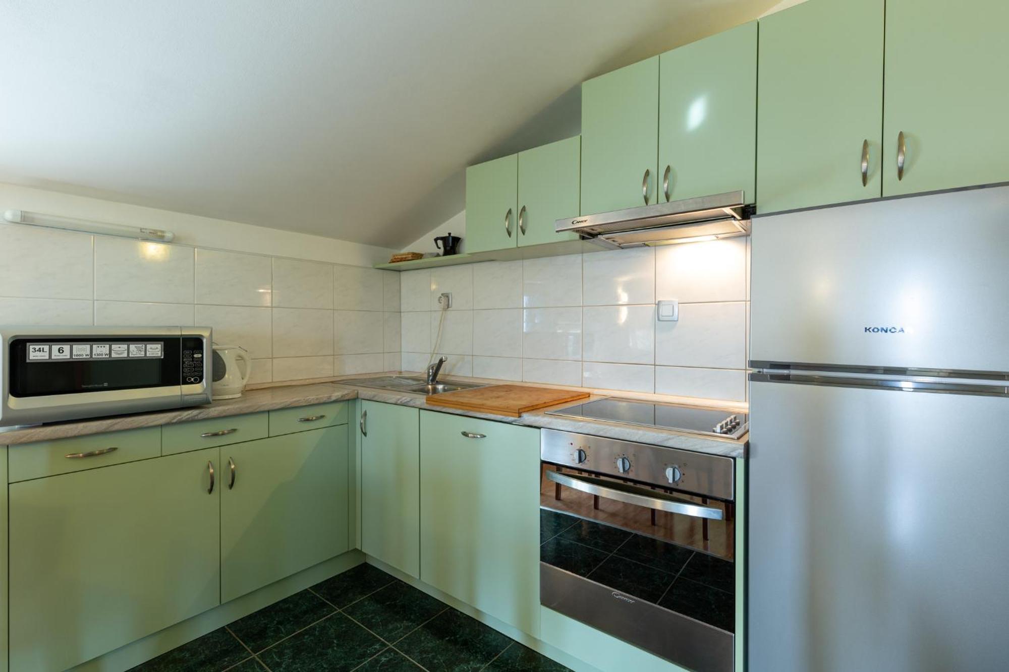 Apartments And Rooms Vila Irma Opatija Habitación foto