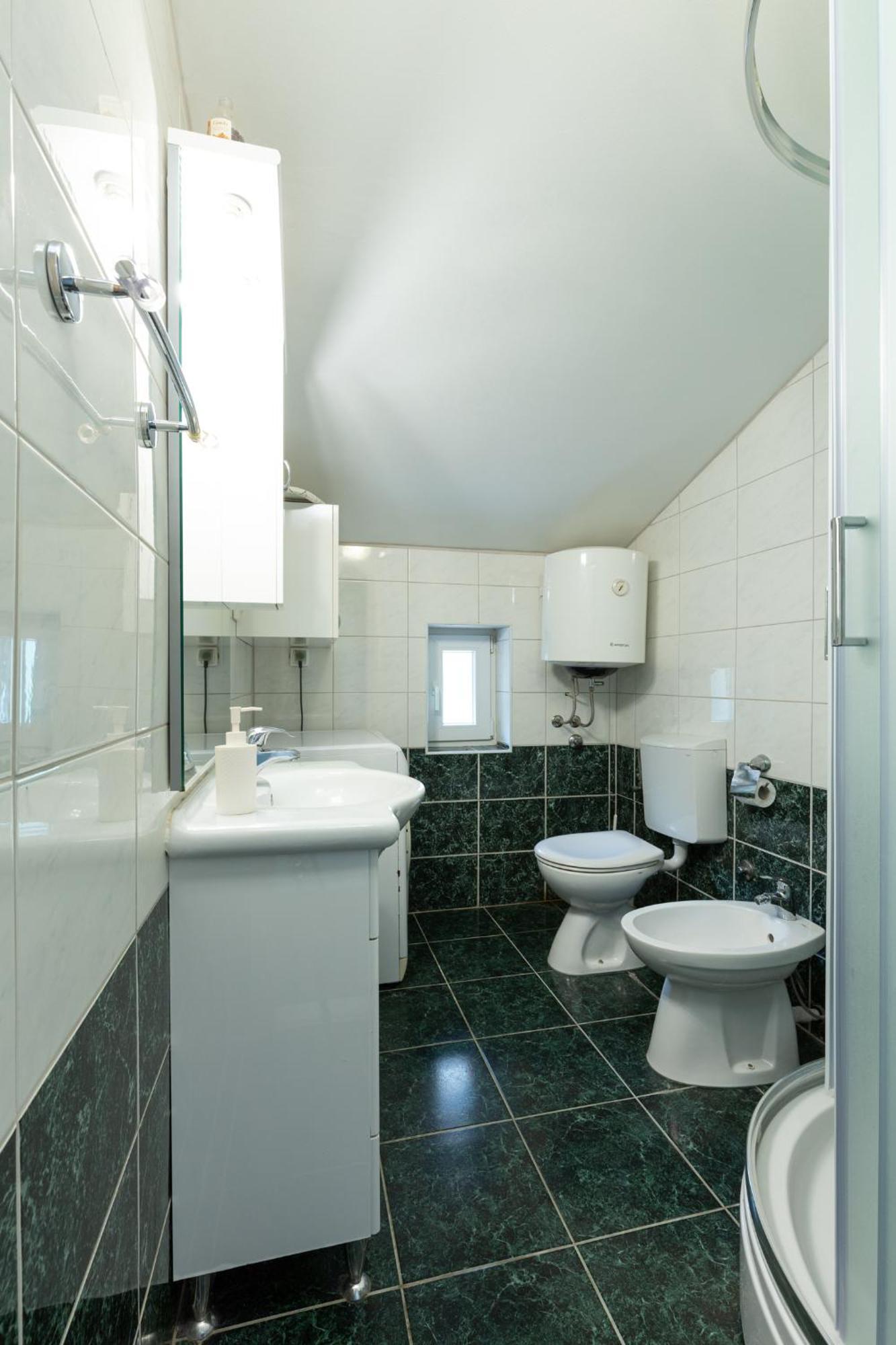 Apartments And Rooms Vila Irma Opatija Habitación foto