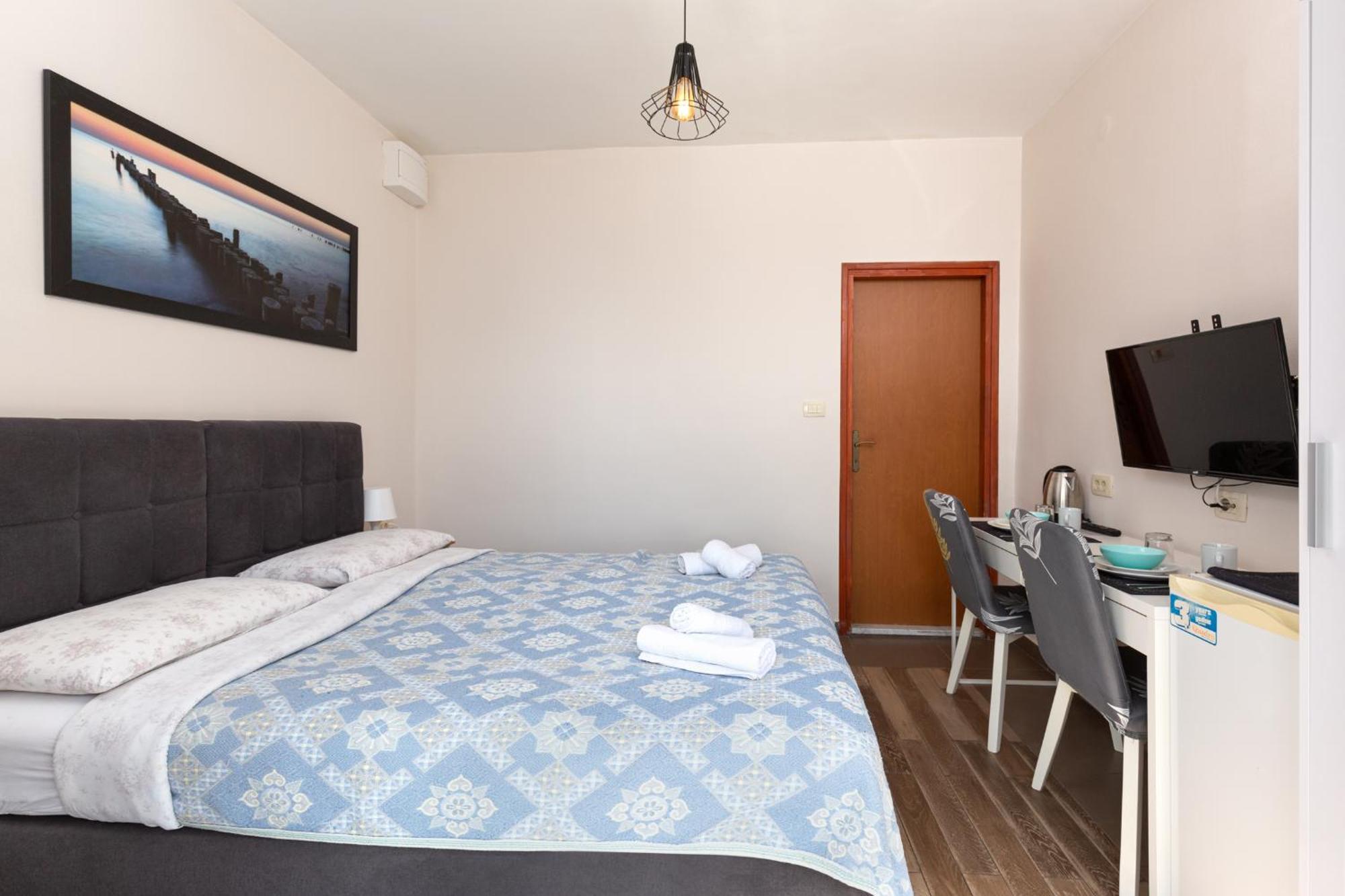 Apartments And Rooms Vila Irma Opatija Habitación foto